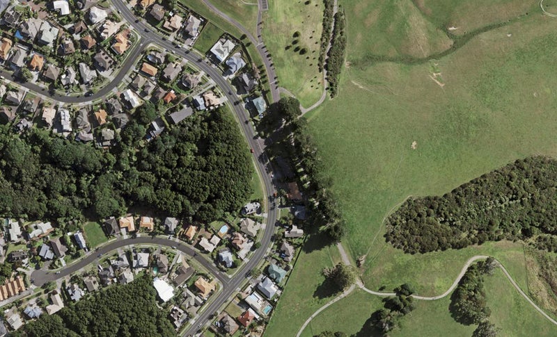 115 Eugenia Rise, Goodwood Heights, Auckland - Carousel 1