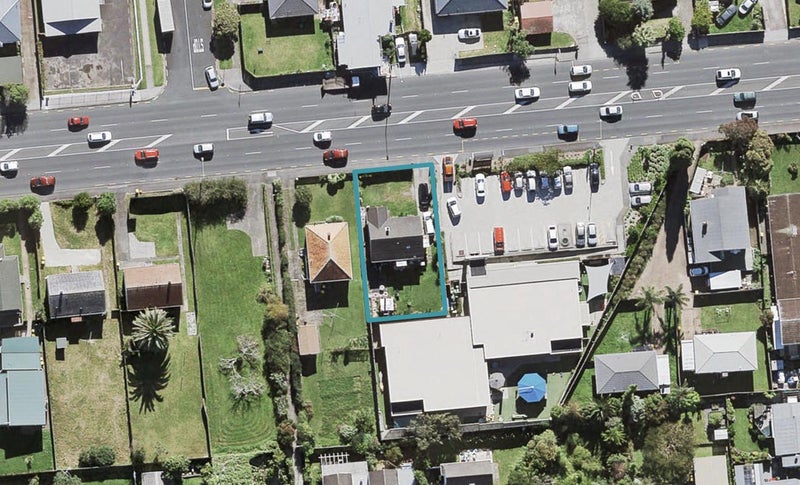 3180 Great North Road, New Lynn, Auckland - Carousel 1