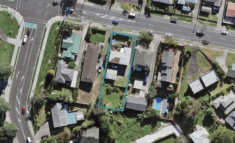 113 Chivalry Road, Glenfield, Auckland - Carousel 1