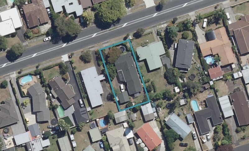 20 Glen Lynne Avenue, Queenwood, Hamilton - Carousel 1