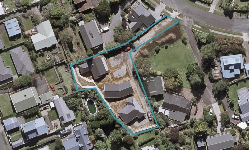 24B Rossiter Crescent, Westown, New Plymouth - Carousel 1