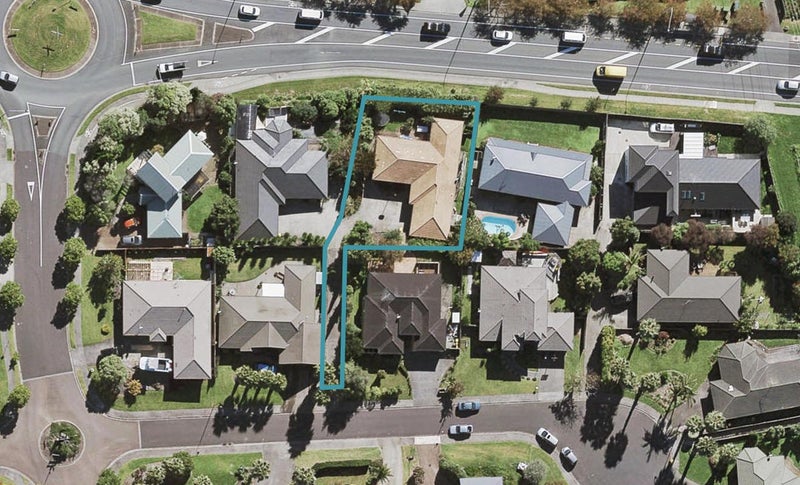 8 Jade Court, Rosedale, Auckland - Carousel 1