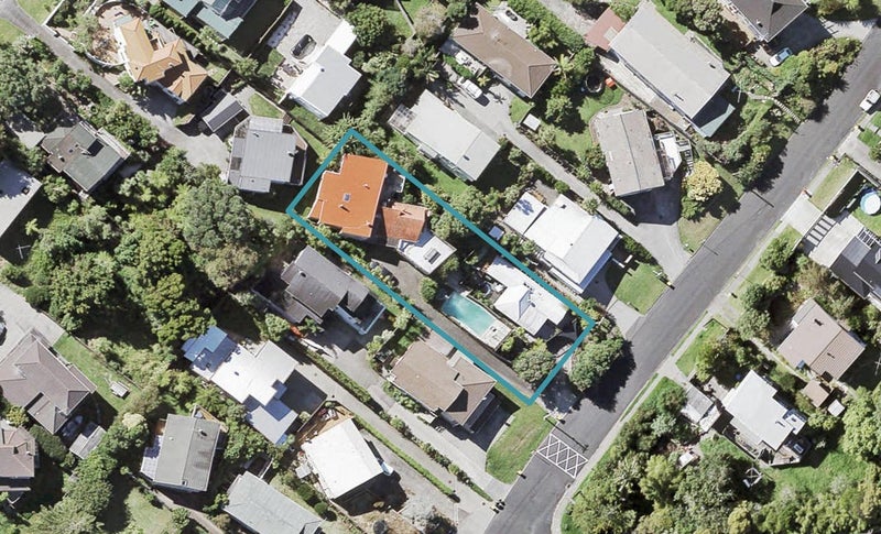 1/11 Korotaha Terrace, Rothesay Bay, Auckland - Carousel 1