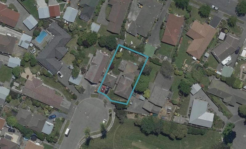 8 Calbreath Place, Russley, Christchurch - Carousel 1