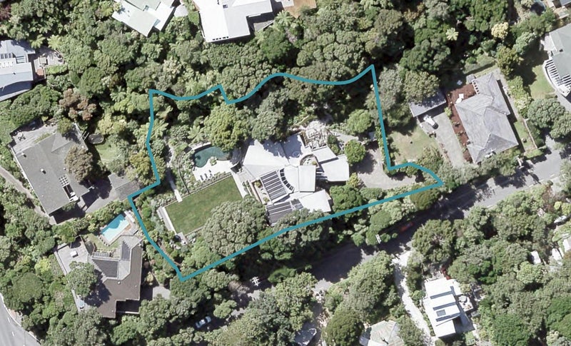 3 Taungata Road, York Bay, Lower Hutt - Carousel 1