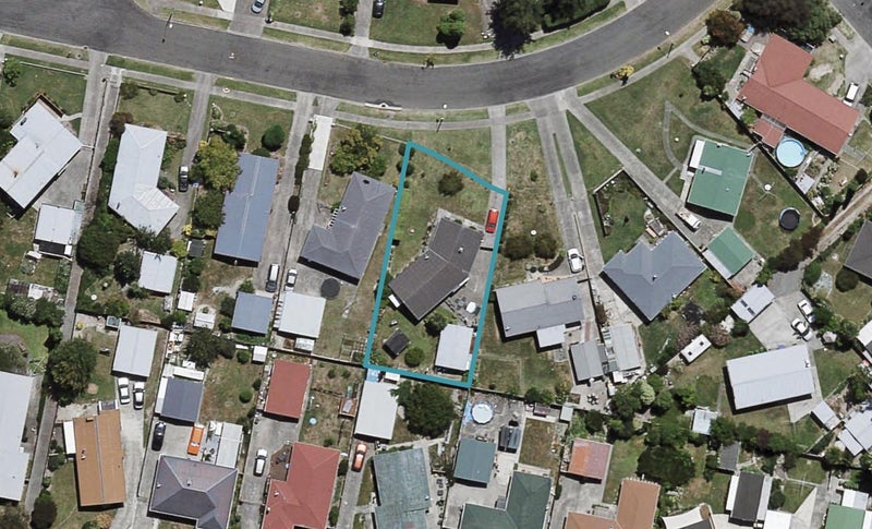 32 Clark Avenue, Pirimai, Napier - Carousel 1