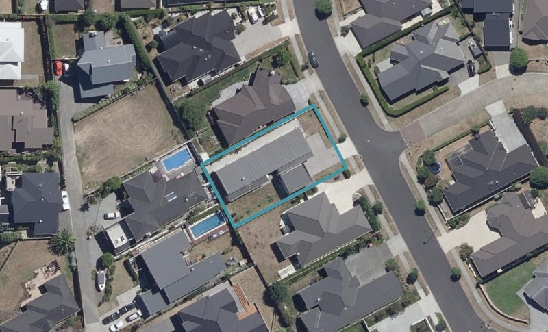 12 Eastridge Terrace, Huntington, Hamilton - Carousel 1