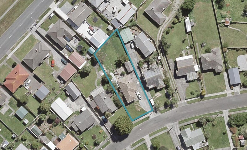 69 Compton Crescent, Taita, Lower Hutt - Carousel 1