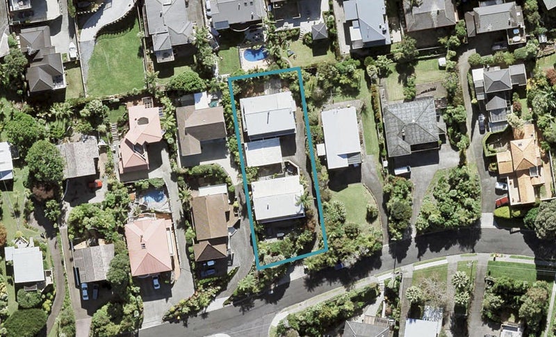 2/30 Orchard Road, Waiake, Auckland - Carousel 1