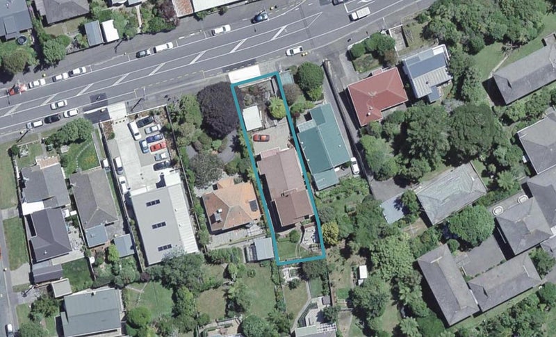329 Karori Road, Karori, Wellington - Carousel 1
