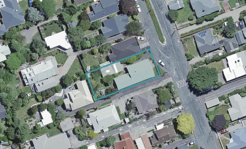 43 Parkvale Road, Karori, Wellington - Carousel 1