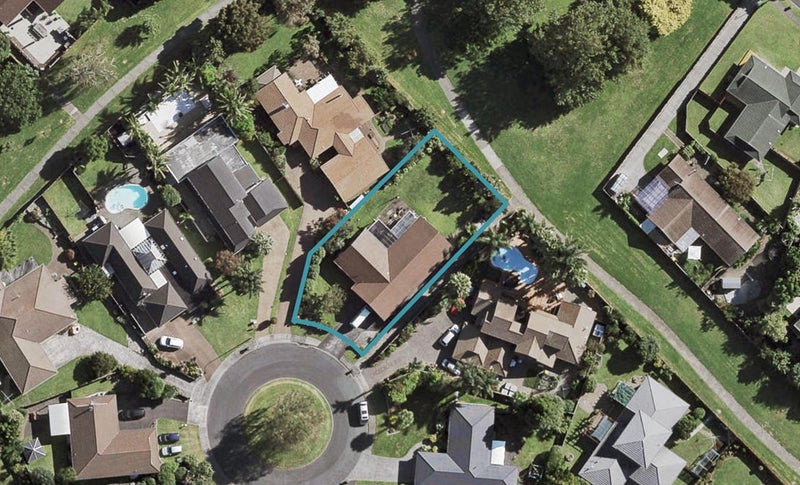 19 Foxbridge Lane, Conifer Grove, Takanini - Carousel 1
