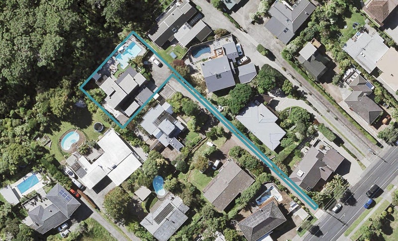 28 Aberdeen Road, Campbells Bay, Auckland - Carousel 1
