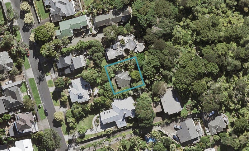 28A Seaview Avenue, Northcote, Auckland - Carousel 1