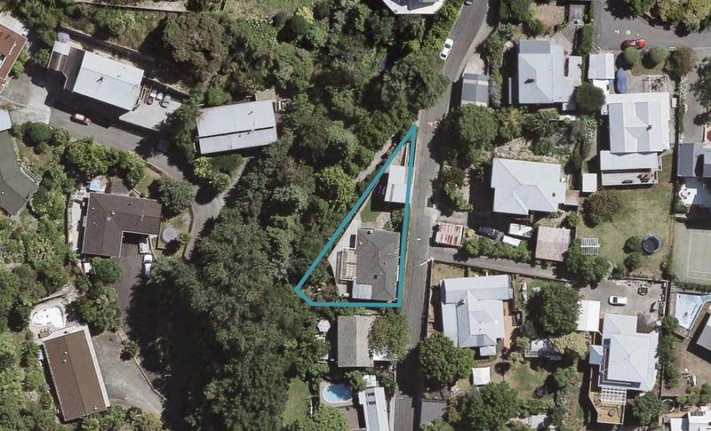 116 Priestley Terrace, Bluff Hill, Napier - Carousel 1