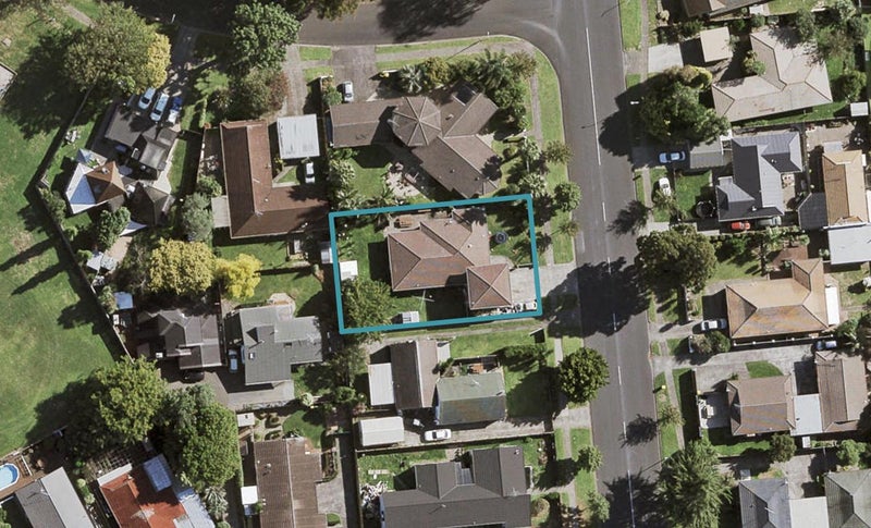17 Beaumaris Way, Conifer Grove, Takanini - Carousel 1