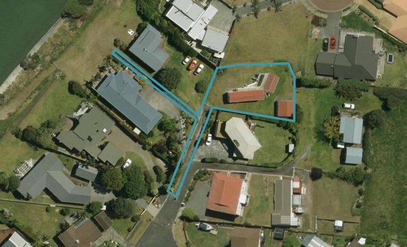 38 Manaia View Road, One Tree Point - Carousel 1