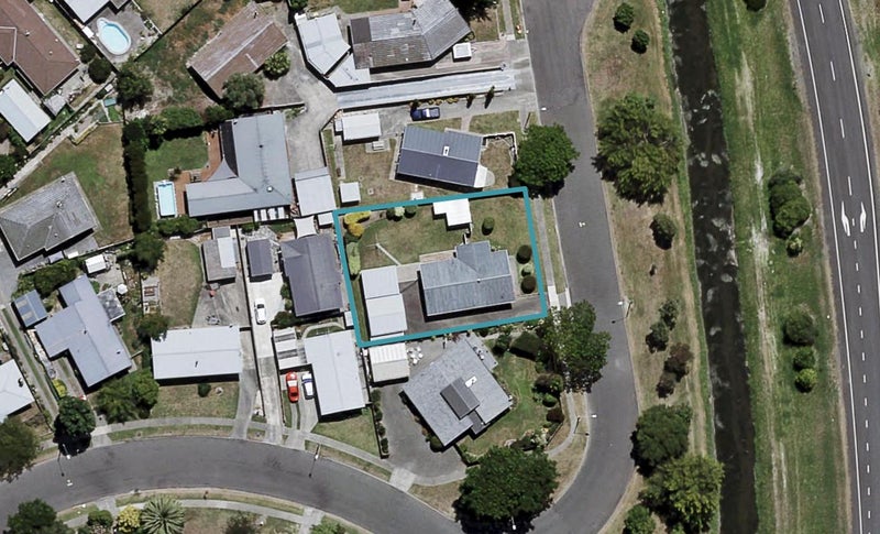 2 Hamlin Place, Greenmeadows, Napier - Carousel 1