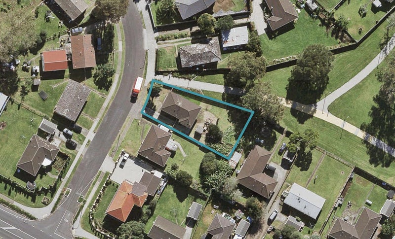 5 Pershore Place, Mangere, Auckland - Carousel 1