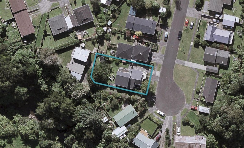 20 Hartland Place, Welbourn, New Plymouth - Carousel 1