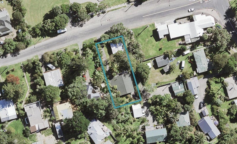 3 Western Road, Laingholm, Auckland - Carousel 1