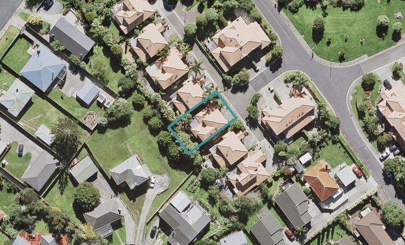 10 Pilsdon Place, New Lynn, Auckland - Carousel 1