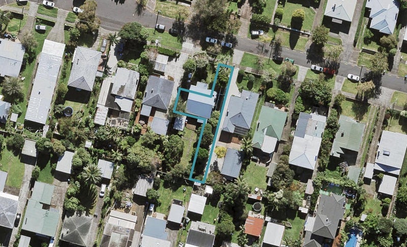 14B Locarno Avenue, Sandringham, Auckland - Carousel 1