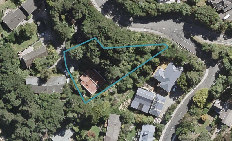 2/92A Blue Mountains Road, Pinehaven, Upper Hutt - Carousel 1