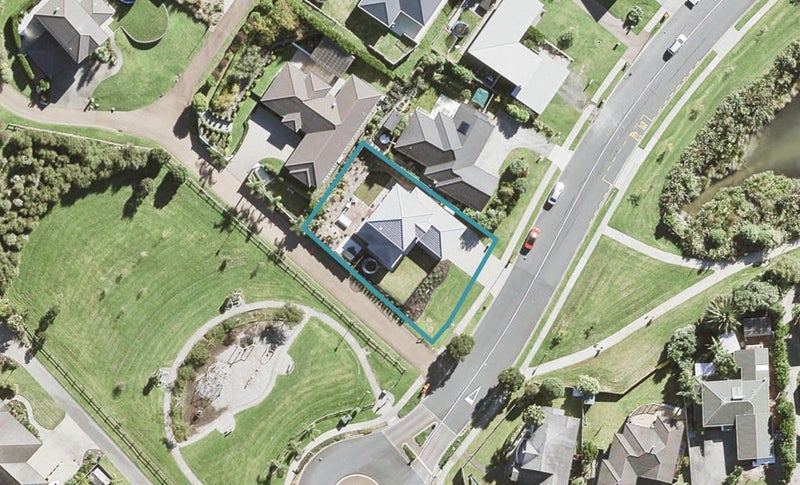98 Ferry Road, Arkles Bay, Whangaparaoa - Carousel 1