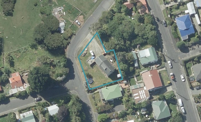 28 Junction Road, Ravensbourne, Dunedin - Carousel 1
