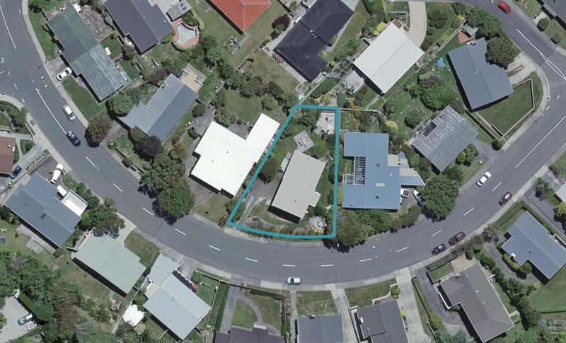 48 Churton Drive, Churton Park, Wellington - Carousel 1