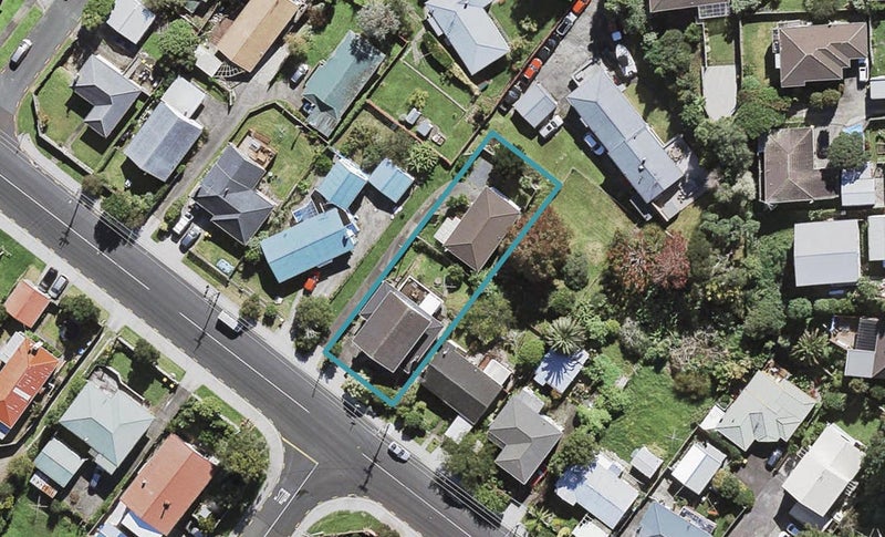 1/27 Kaipatiki Road, Glenfield, Auckland - Carousel 1