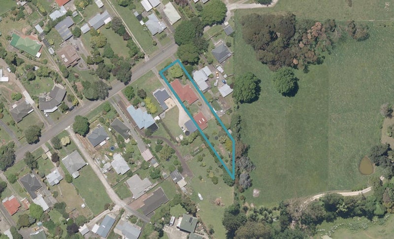 30 Benefield Street, Whanganui East, Whanganui - Carousel 1