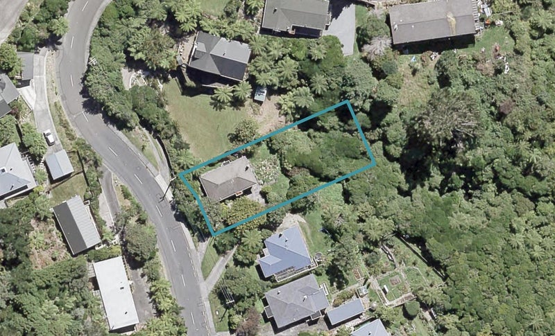 166 Miromiro Road, Normandale, Lower Hutt - Carousel 1