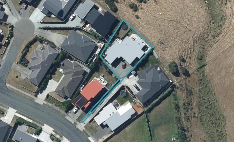28 Mo Street, Camborne, Porirua - Carousel 1
