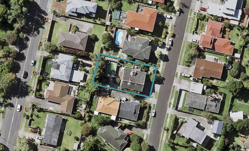 17 Luton Avenue, Sunnyhills, Auckland - Carousel 1