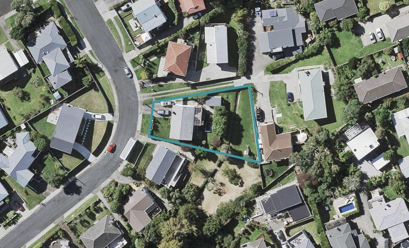 16 Cassino Street, Bayswater, Auckland - Carousel 1