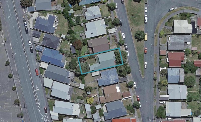 45 Palm Avenue, Lyall Bay, Wellington - Carousel 1