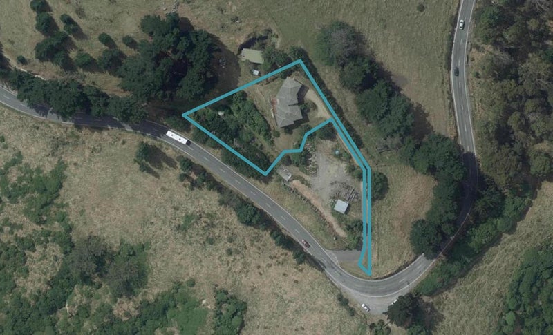 156D Governors Bay Road, Te Rapaki o Te Rakiwhakaputa, Lyttelton - Carousel 1