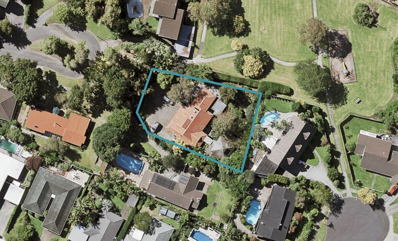 9 Meanda Gardens, Sunnyhills, Auckland - Carousel 1