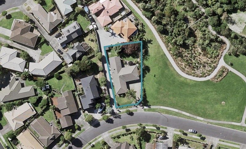 55 West Fairway, Golflands, Auckland - Carousel 1