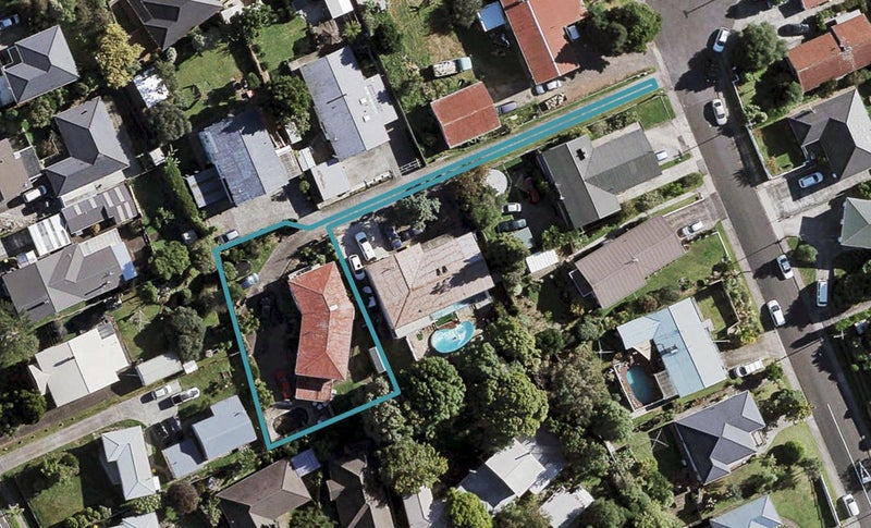 14 Brouder Place, Hillpark, Auckland - Carousel 1