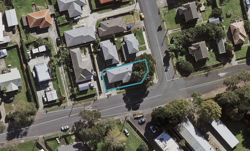 94 Avenue Road, Otahuhu, Auckland - Carousel 1