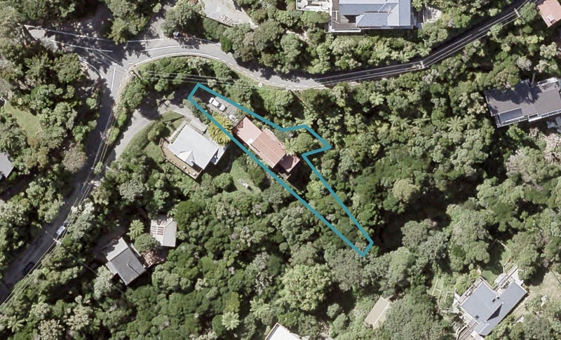 74 Howard Road, Point Howard, Lower Hutt - Carousel 1