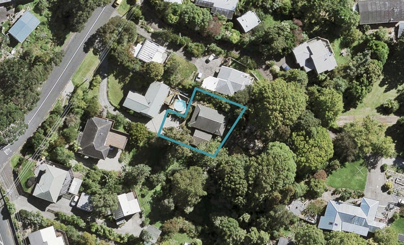 54A West Lynn Road, Titirangi, Auckland - Carousel 1