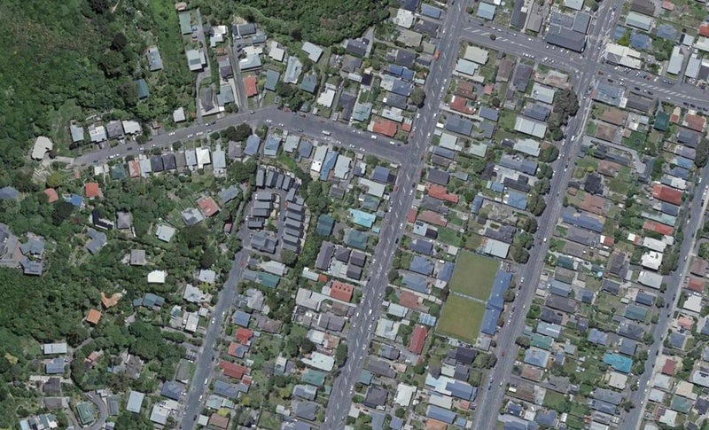 70 Derwent Street, Island Bay, Wellington - Carousel 1