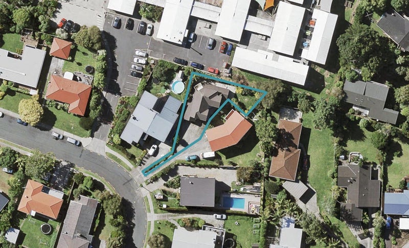 13A The Crest, Sunnyhills, Auckland - Carousel 1