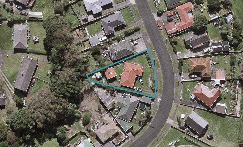 21 Endeavour Street, Marfell, New Plymouth - Carousel 1