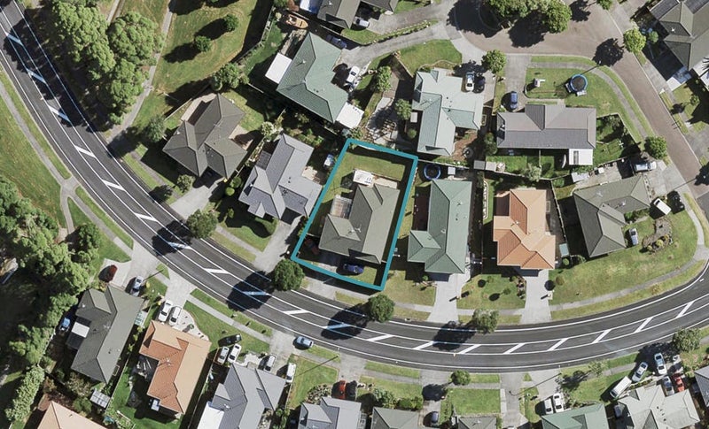 41 Etherton Drive, Weymouth, Auckland - Carousel 1