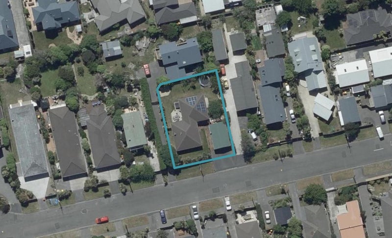 25 Larnach Street, Waimairi Beach, Christchurch - Carousel 1